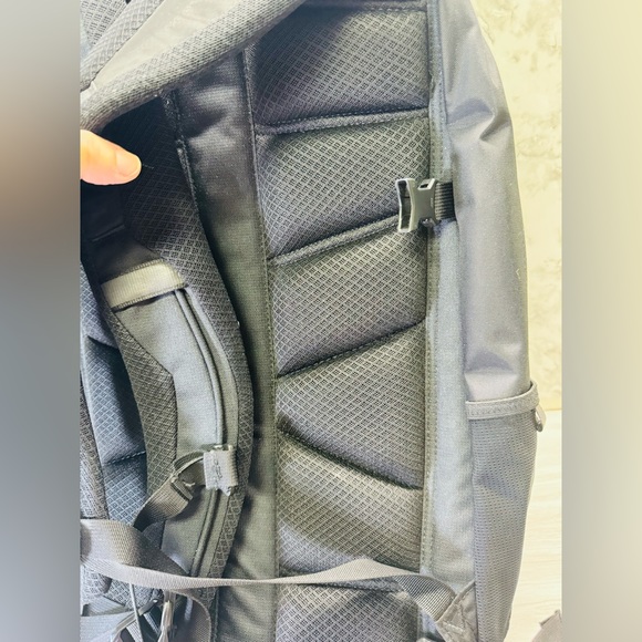 The North Face Fall Line Black Backpack - Picture 5 of 10